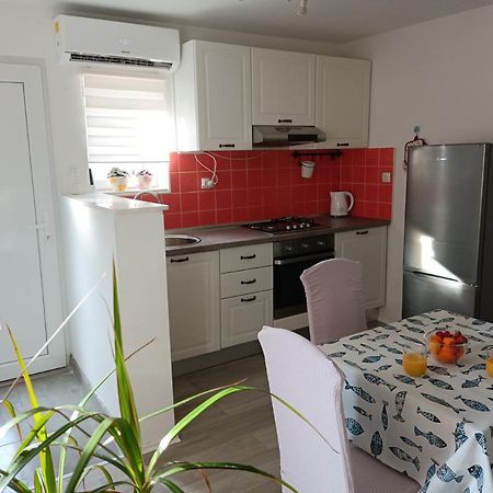 Appartement Apartman Mala Cici à Zadar Extérieur photo