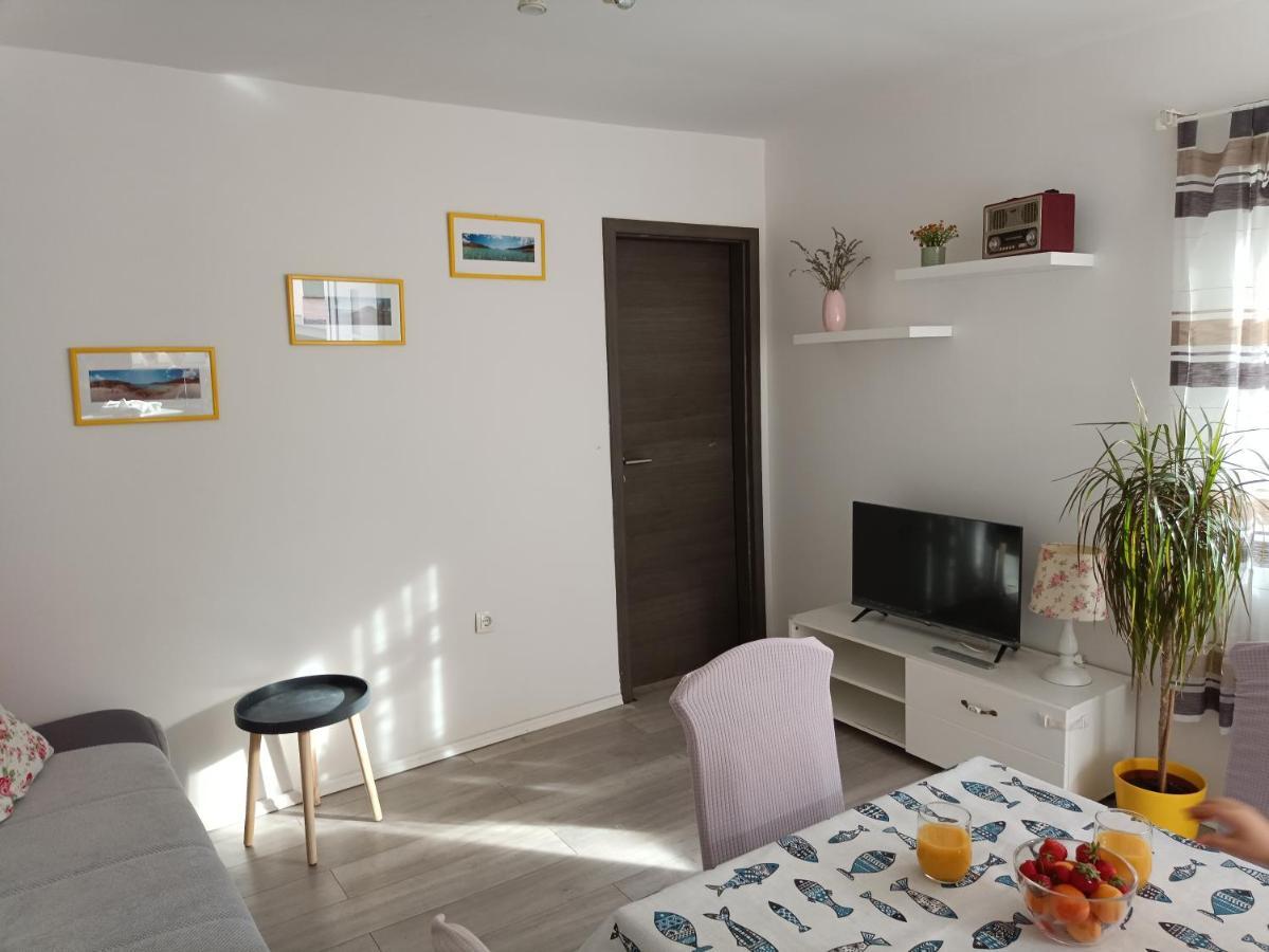 Appartement Apartman Mala Cici à Zadar Extérieur photo