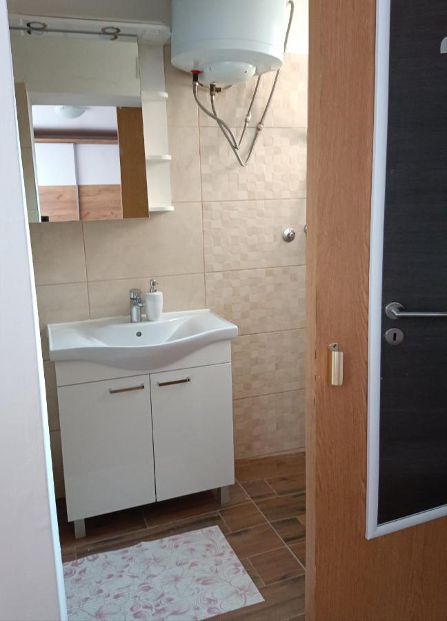 Appartement Apartman Mala Cici à Zadar Extérieur photo